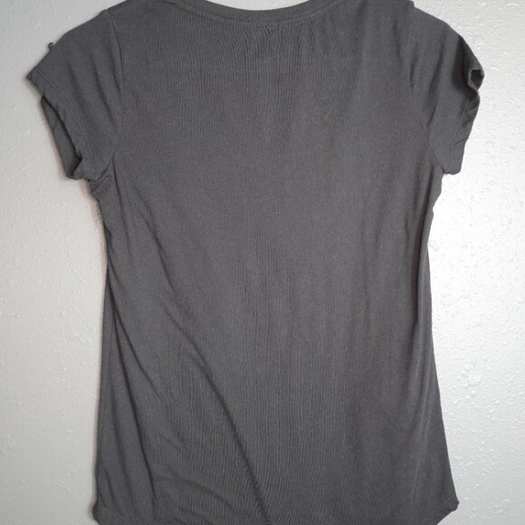 Pink Floyd Girls Black And White Distressed Short Sleeve Graphic Shirt Size XL - Picture 3 of 4